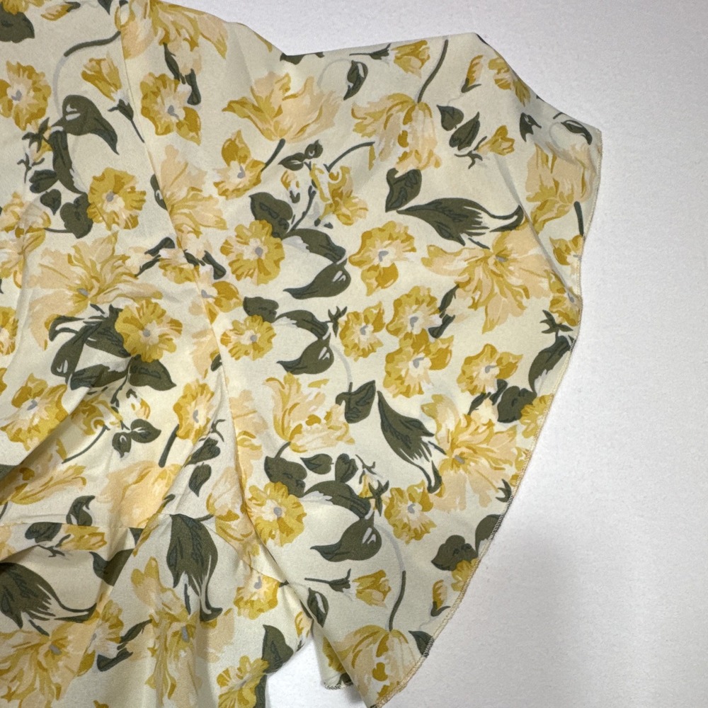 SHEIN CURVE Women's 1XL Cream/Yellow/Green Floral A-Line V-Neck Flutter Dress - Picture 5 of 11